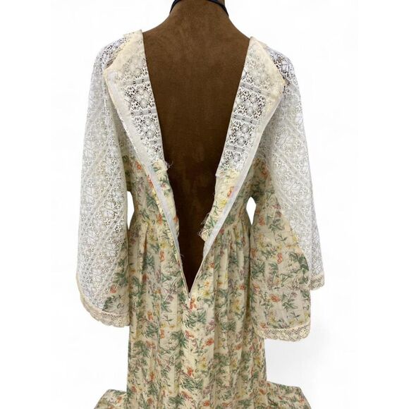 Whimsigoth Cottagecore Feminine Boho Festival Maxi Dress Lace Bell Sleeves - Picture 5 of 14